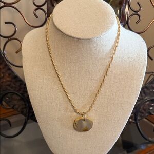 Gold Pendant Necklace